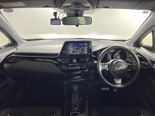 トヨタ C-HR