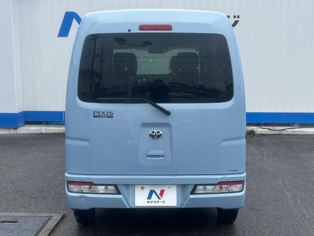 トヨタ ピクシスバン