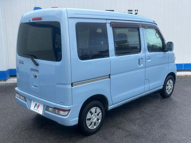 トヨタ ピクシスバン