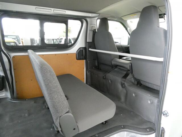 トヨタ ハイエースバン