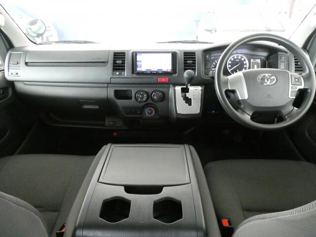 トヨタ ハイエースバン