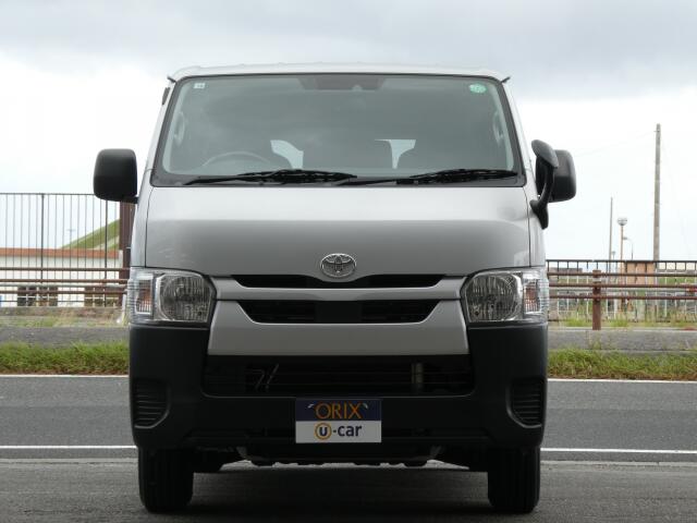 トヨタ ハイエースバン