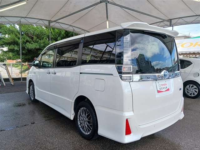 トヨタ ヴォクシー