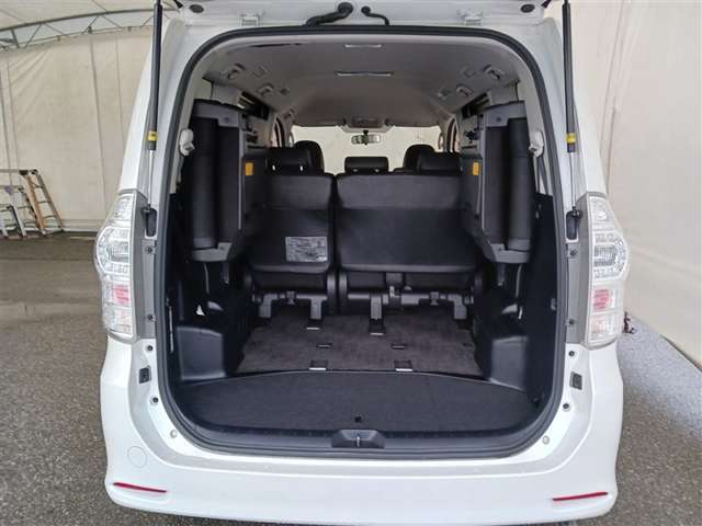 トヨタ ヴォクシー