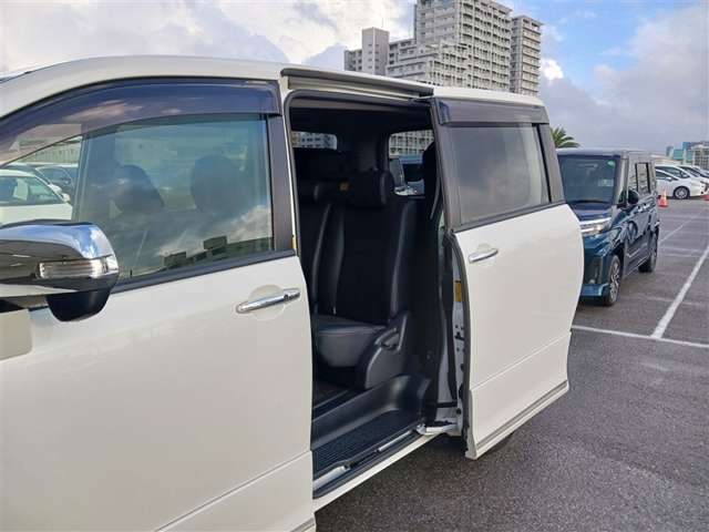 トヨタ ヴォクシー