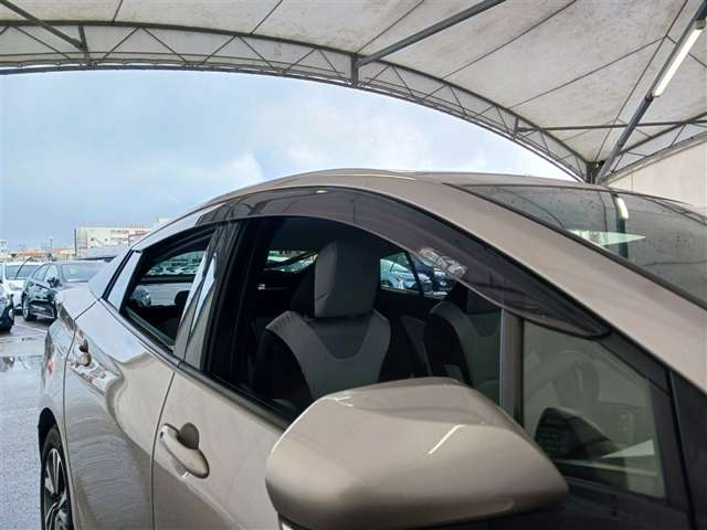 トヨタ プリウス