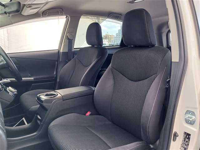 トヨタ プリウスα