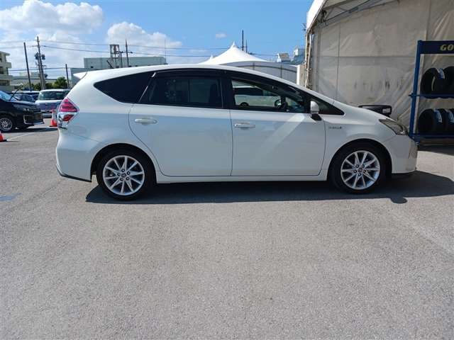 トヨタ プリウスα