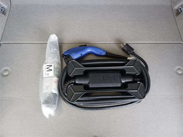 トヨタ プリウスPHV