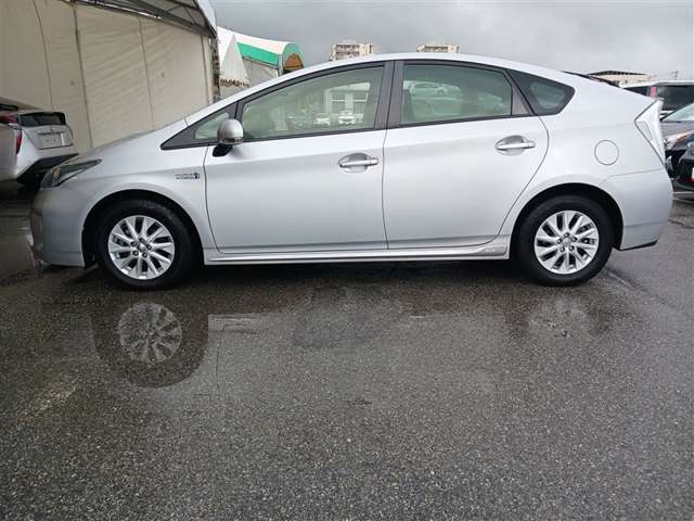 トヨタ プリウスPHV