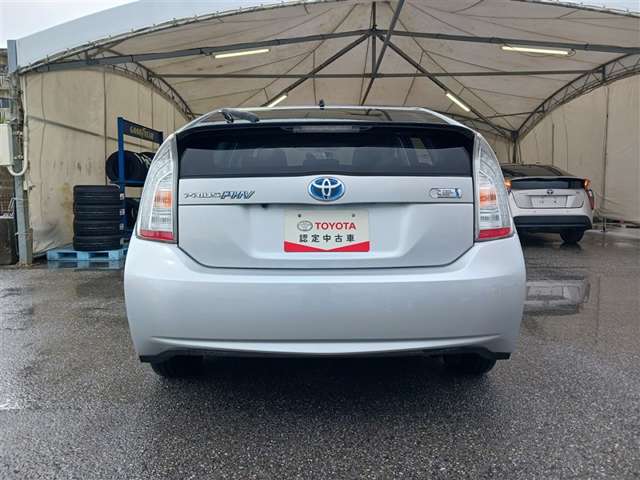 トヨタ プリウスPHV
