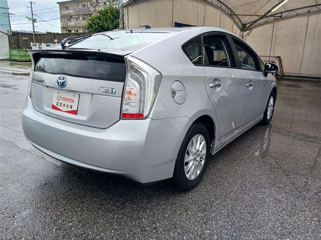 トヨタ プリウスPHV