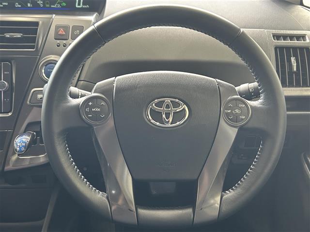 トヨタ プリウスα