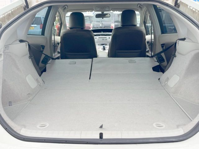 トヨタ プリウス