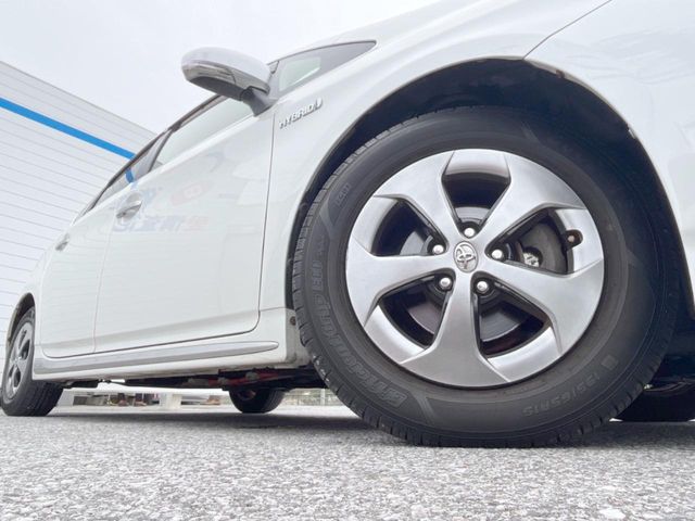 トヨタ プリウス