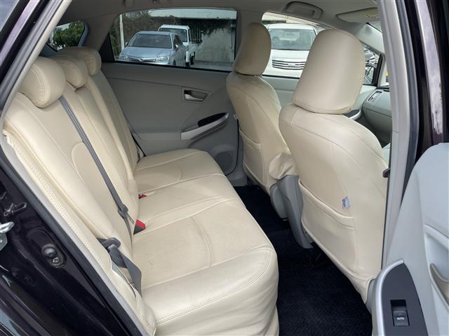 トヨタ プリウス