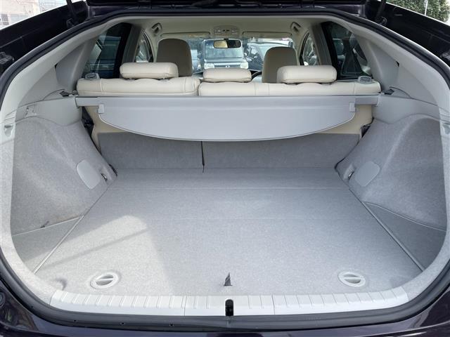 トヨタ プリウス