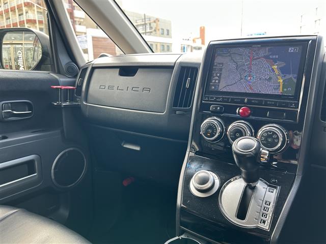 三菱 デリカD：5