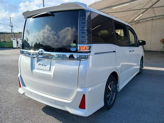 トヨタ ヴォクシー