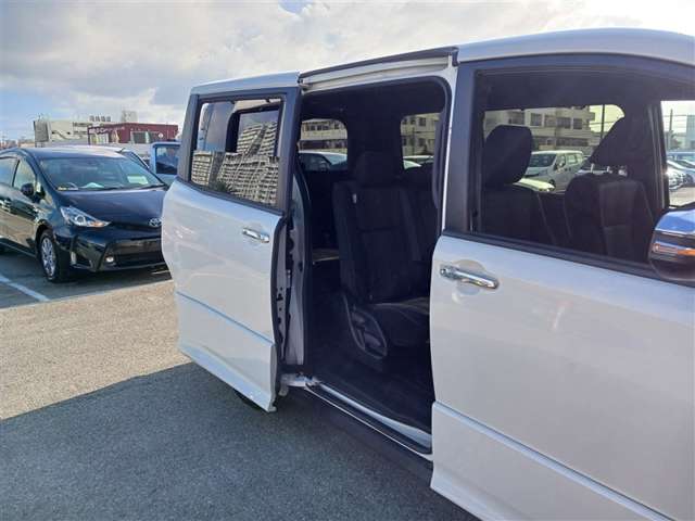 トヨタ ヴォクシー