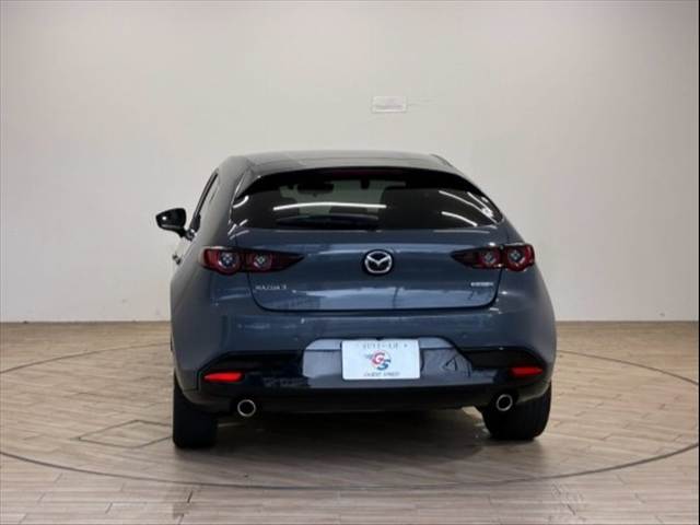 マツダ MAZDA3ファストバック