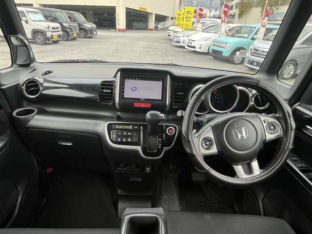 ホンダ N-BOX