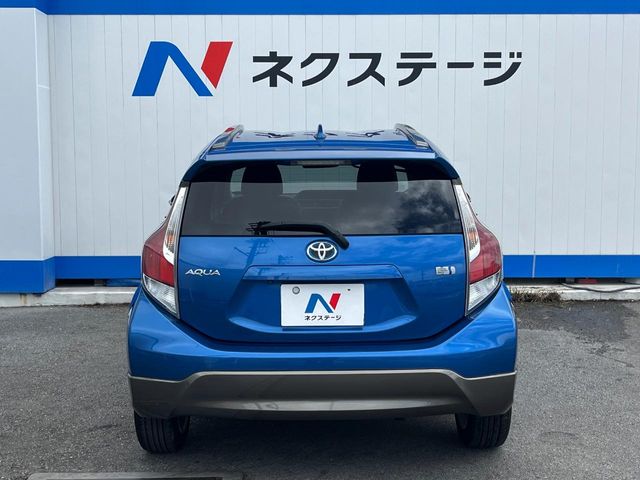 トヨタ アクア
