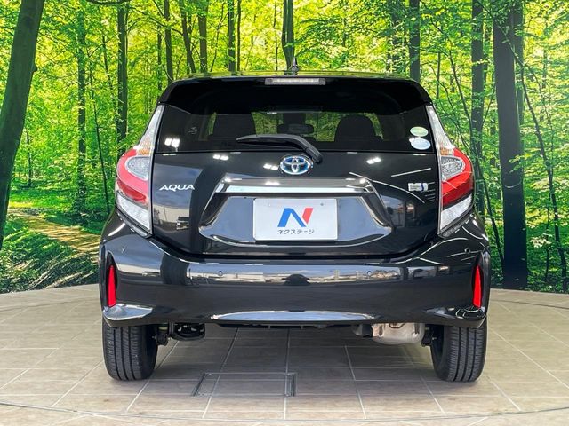 トヨタ アクア