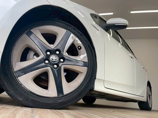 トヨタ プリウス