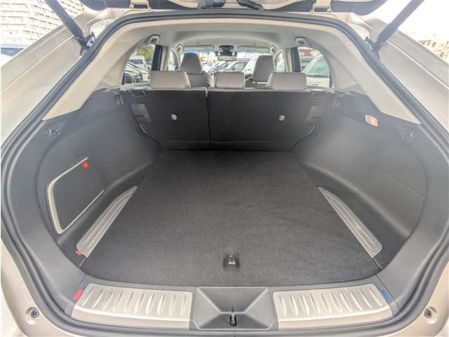 トヨタ ハリアー