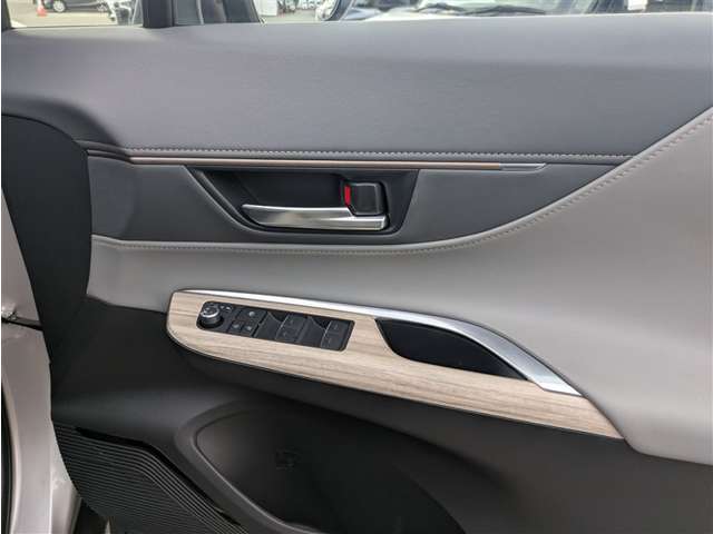 トヨタ ハリアー