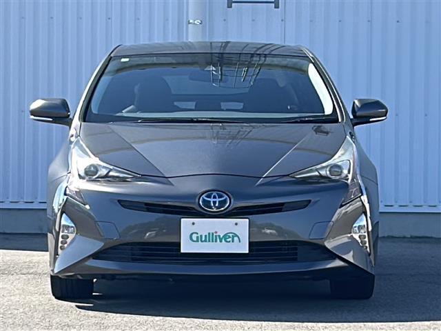 トヨタ プリウス