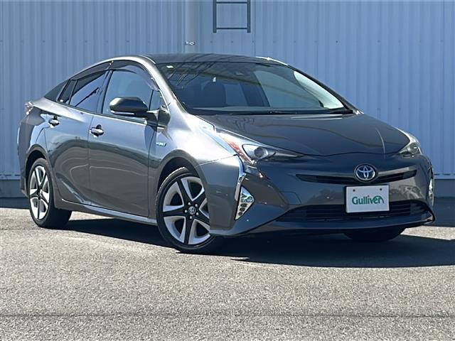 トヨタ プリウス