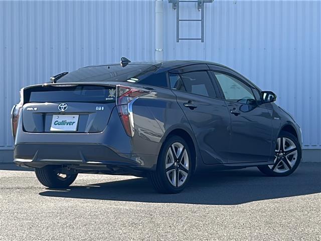 トヨタ プリウス