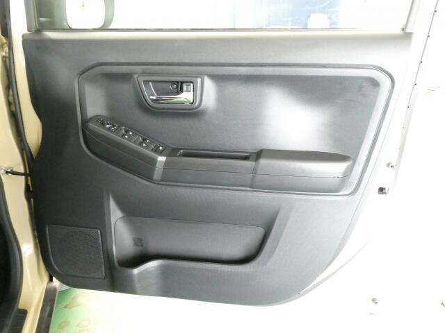 ダイハツ タフト