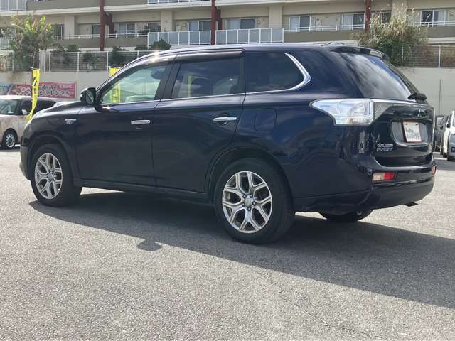 三菱 アウトランダーPHEV