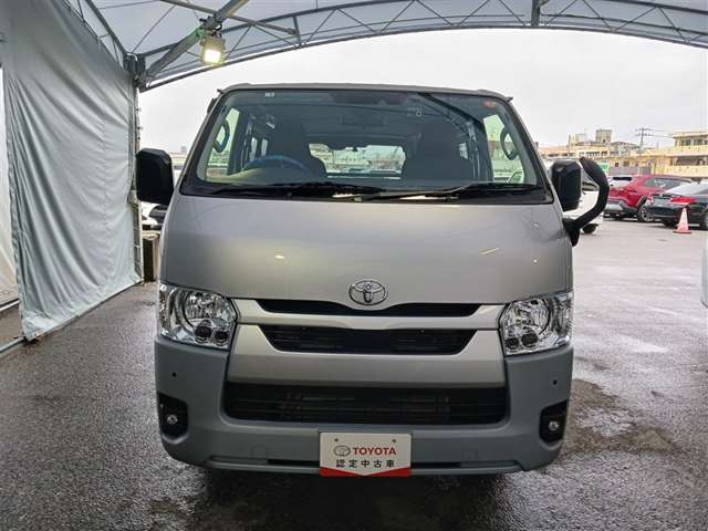 トヨタ ハイエースバン