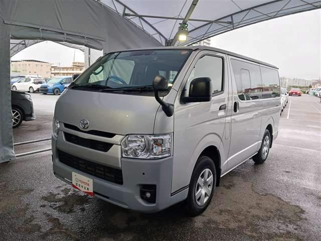 トヨタ ハイエースバン