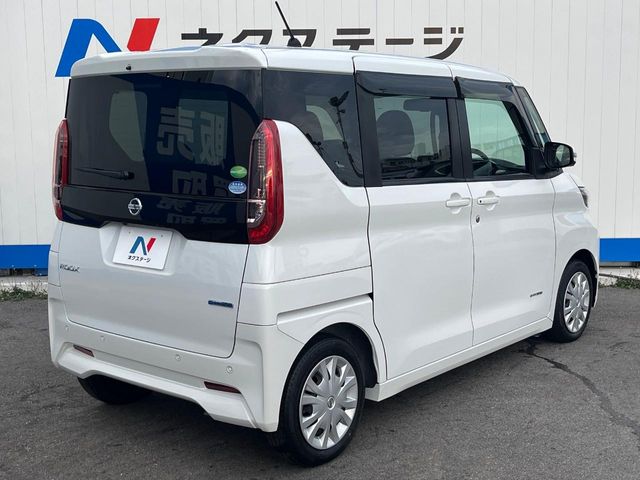 日産 ルークス