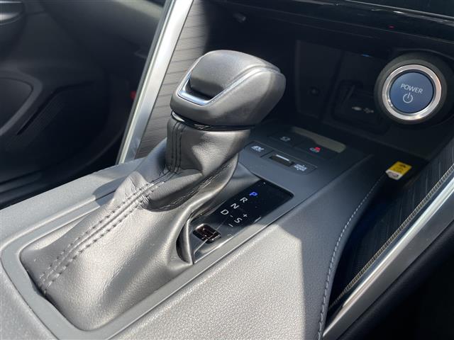 トヨタ ハリアー