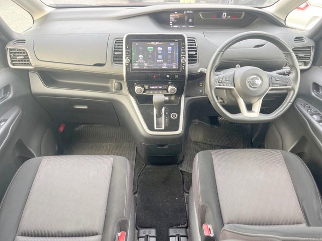 日産 セレナ