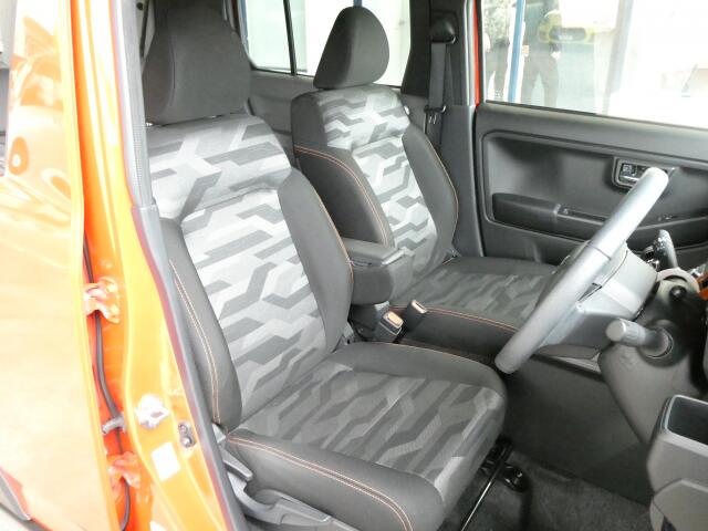 ダイハツ タフト