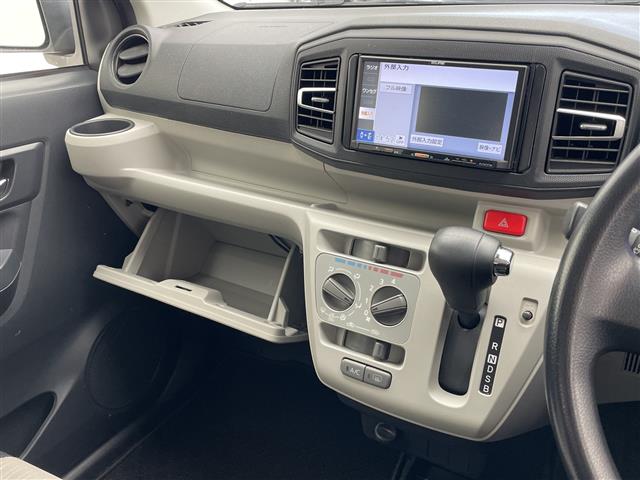 ダイハツ ミライース