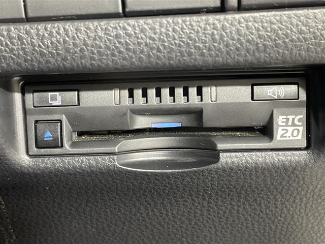 トヨタ ハリアーハイブリッド