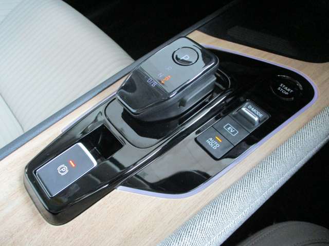 日産 ノートオーラ