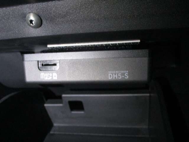 日産 ノートオーラ