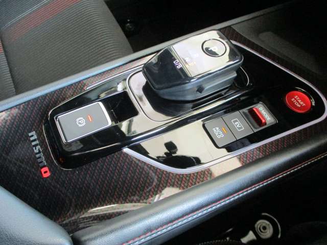 日産 ノートオーラ