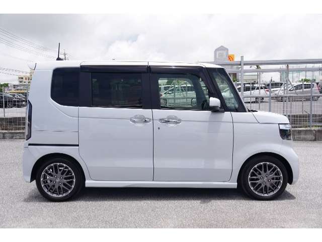 ホンダ N-BOX