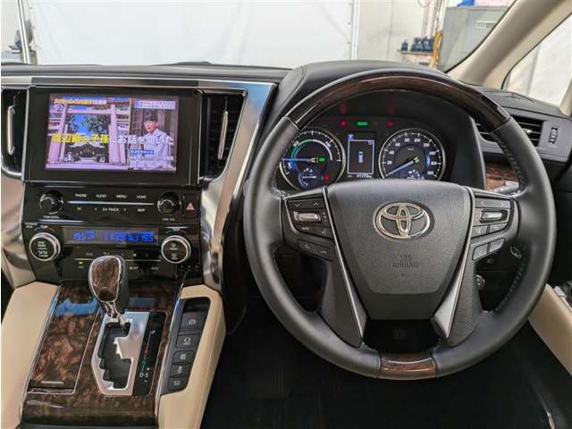 トヨタ ヴェルファイア