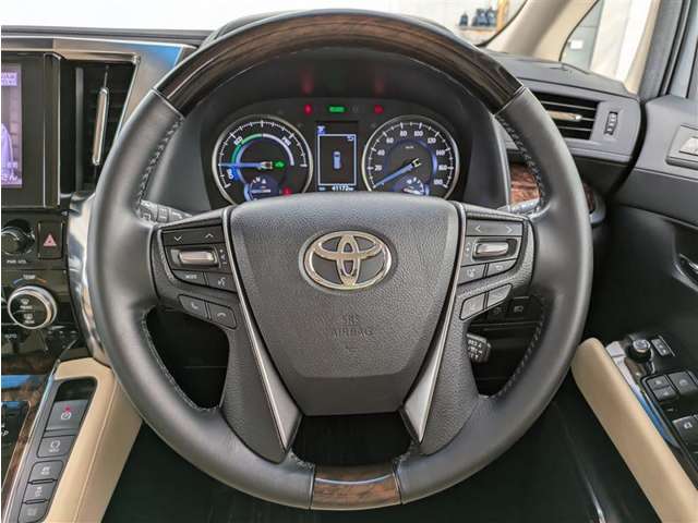 トヨタ ヴェルファイア